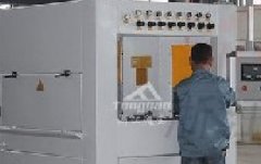 液體轉(zhuǎn)盤式噴砂機